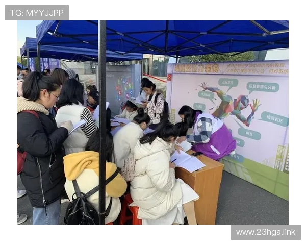 陈绮明直播首秀畅谈人生感悟与未来规划